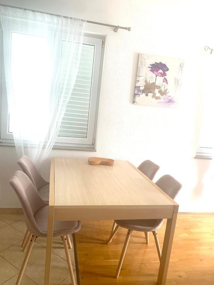 Apartman S & S มาคาร์สกา ภายนอก รูปภาพ
